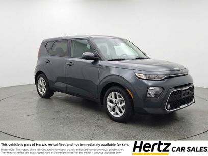 Used 2025 Kia Soul LX w/ LX Technology Package
