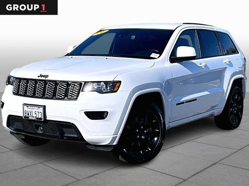 Used 2021 Jeep Grand Cherokee Laredo X image 1
