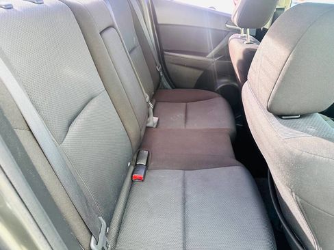 Used 2010 MAZDA MAZDA3 i Touring image 16