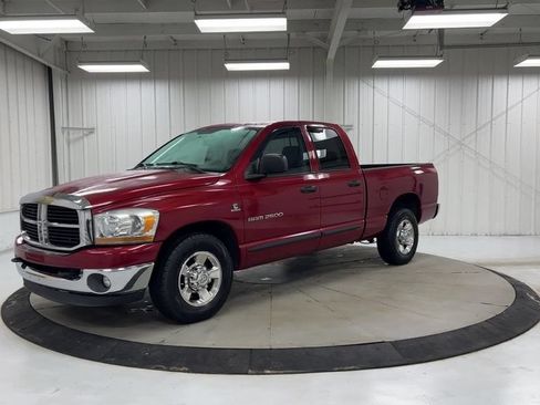 Used 2006 Dodge Ram 2500 Truck SLT RWD image 4