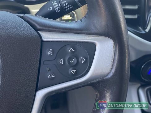 Used 2020 GMC Acadia SLE w/ Driver Convenience Package FWD image 25