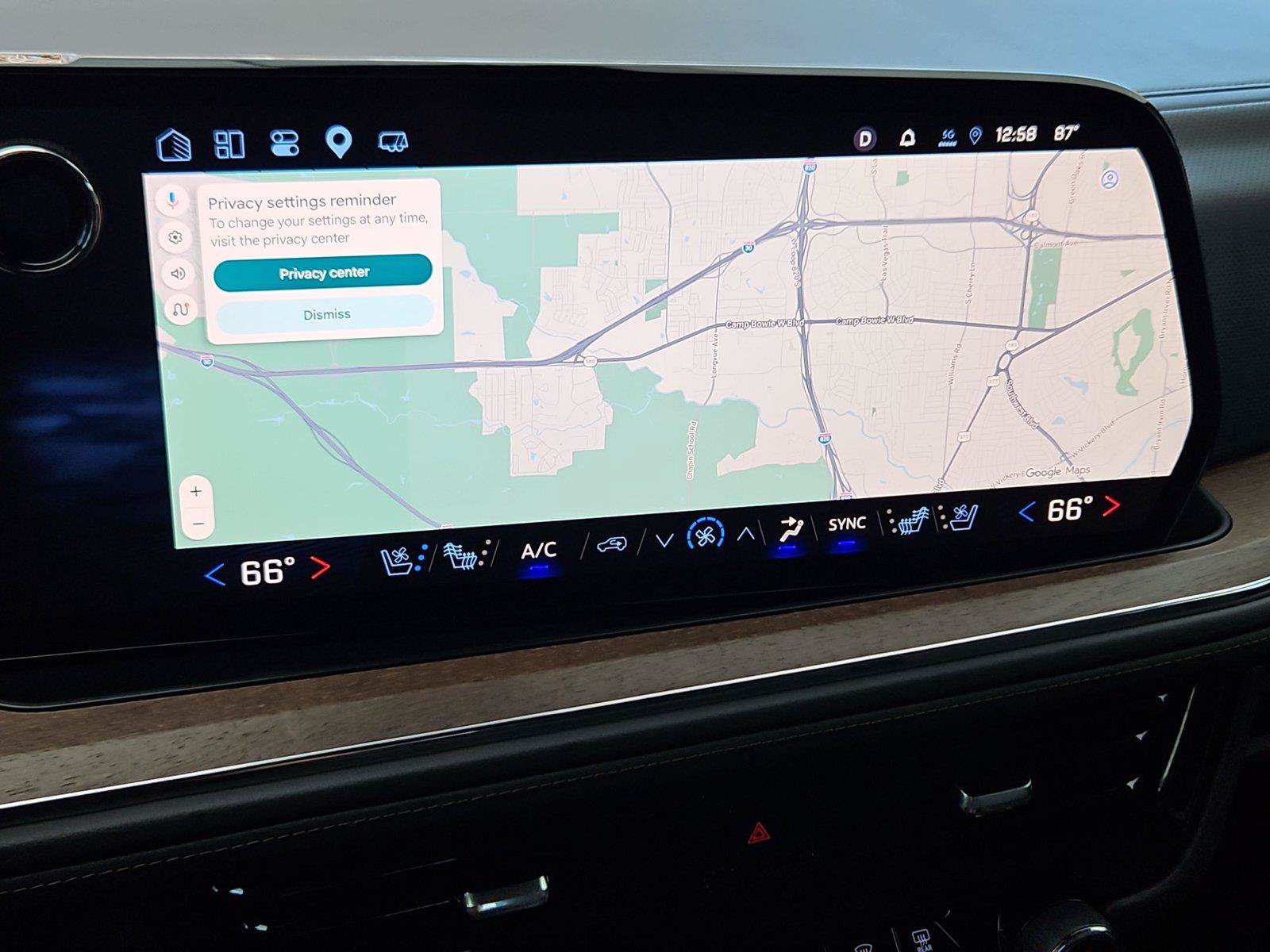 Used 2025 Chevrolet Suburban High Country AWD/4WD image 19