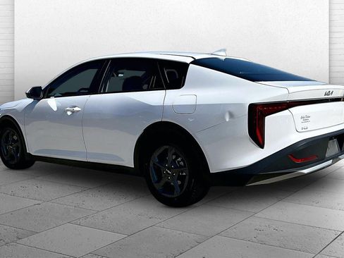 Used 2025 Kia K4 FWD image 4