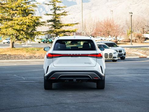 Used 2026 Lexus RX 350 w/ Convenience Package image 6