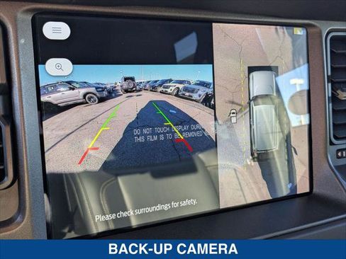 New 2025 Ford Bronco Badlands image 16