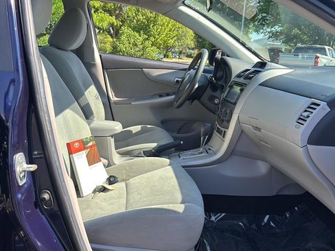 Used 2013 Toyota Corolla LE FWD image 21
