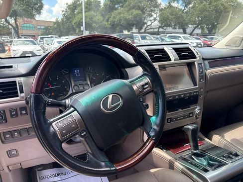 Used 2016 Lexus GX 460 w/ Premium Package AWD/4WD image 13