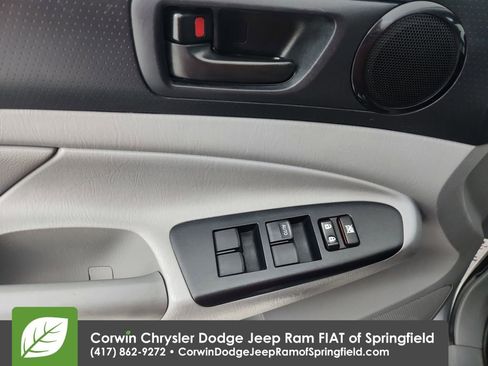 Used 2014 Toyota Tacoma PreRunner image 21