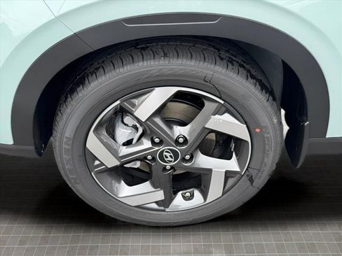 New 2026 Hyundai Venue SEL FWD image 12