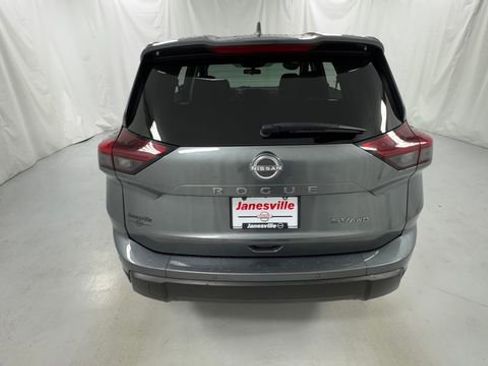 Certified 2024 Nissan Rogue SV AWD/4WD image 4