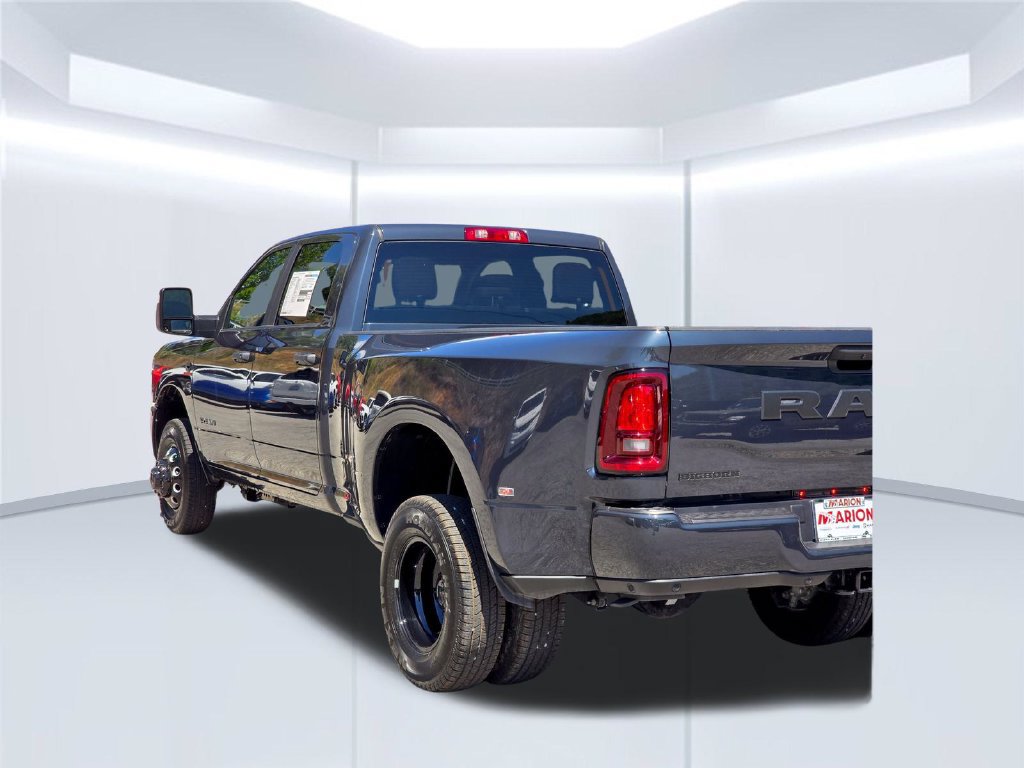 New 2026 RAM 3500 Big Horn AWD/4WD image 42