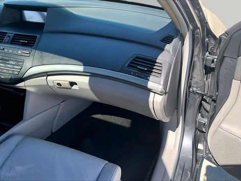 Used 2009 Honda Accord EX-L image 17