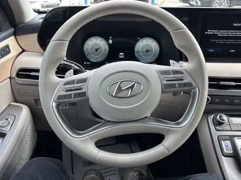 Used 2023 Hyundai Palisade Limited AWD/4WD image 28