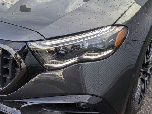 New 2026 Mercedes-Benz E 53 AMG e 4MATIC Sedan image 10