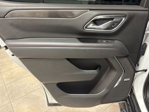 Used 2022 Chevrolet Tahoe RST w/ Sport Performance Package image 12