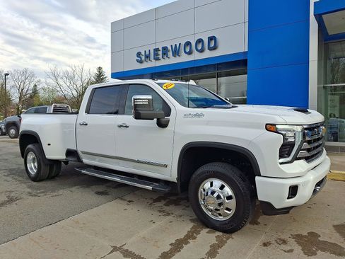 Used 2024 Chevrolet Silverado 3500 High Country w/ Technology Package image 1