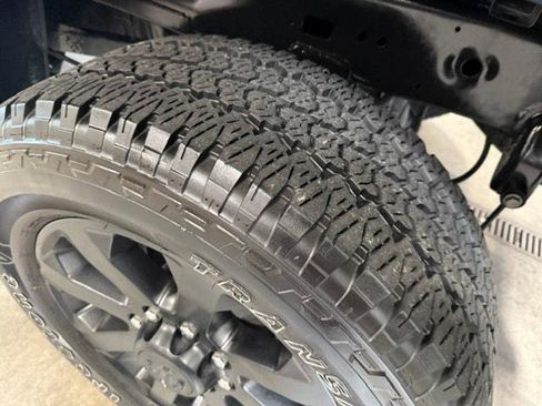 Certified 2025 RAM 2500 Big Horn AWD/4WD image 30