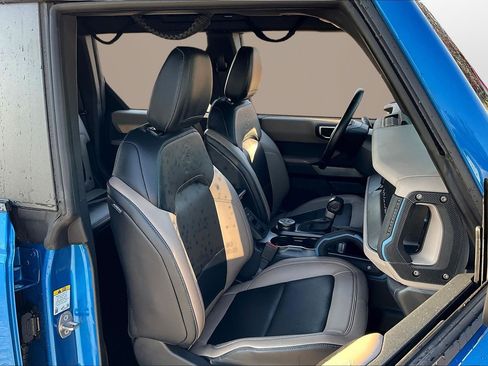 Used 2022 Ford Bronco Wildtrak image 7