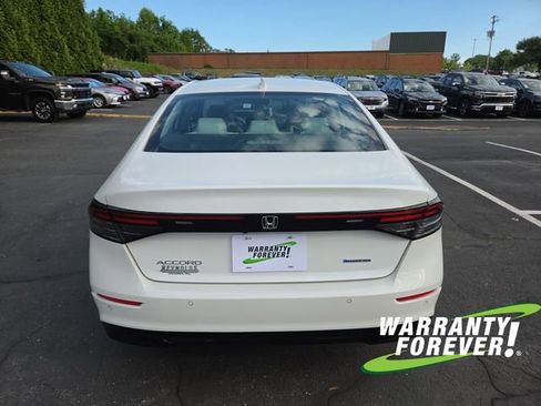 Used 2023 Honda Accord EX-L image 6