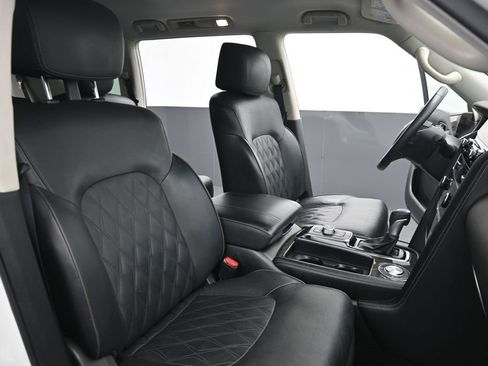 Used 2022 Nissan Armada Platinum w/ Captain's Chairs Package RWD image 29