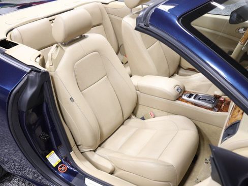 Used 2007 Jaguar XK Convertible RWD image 41