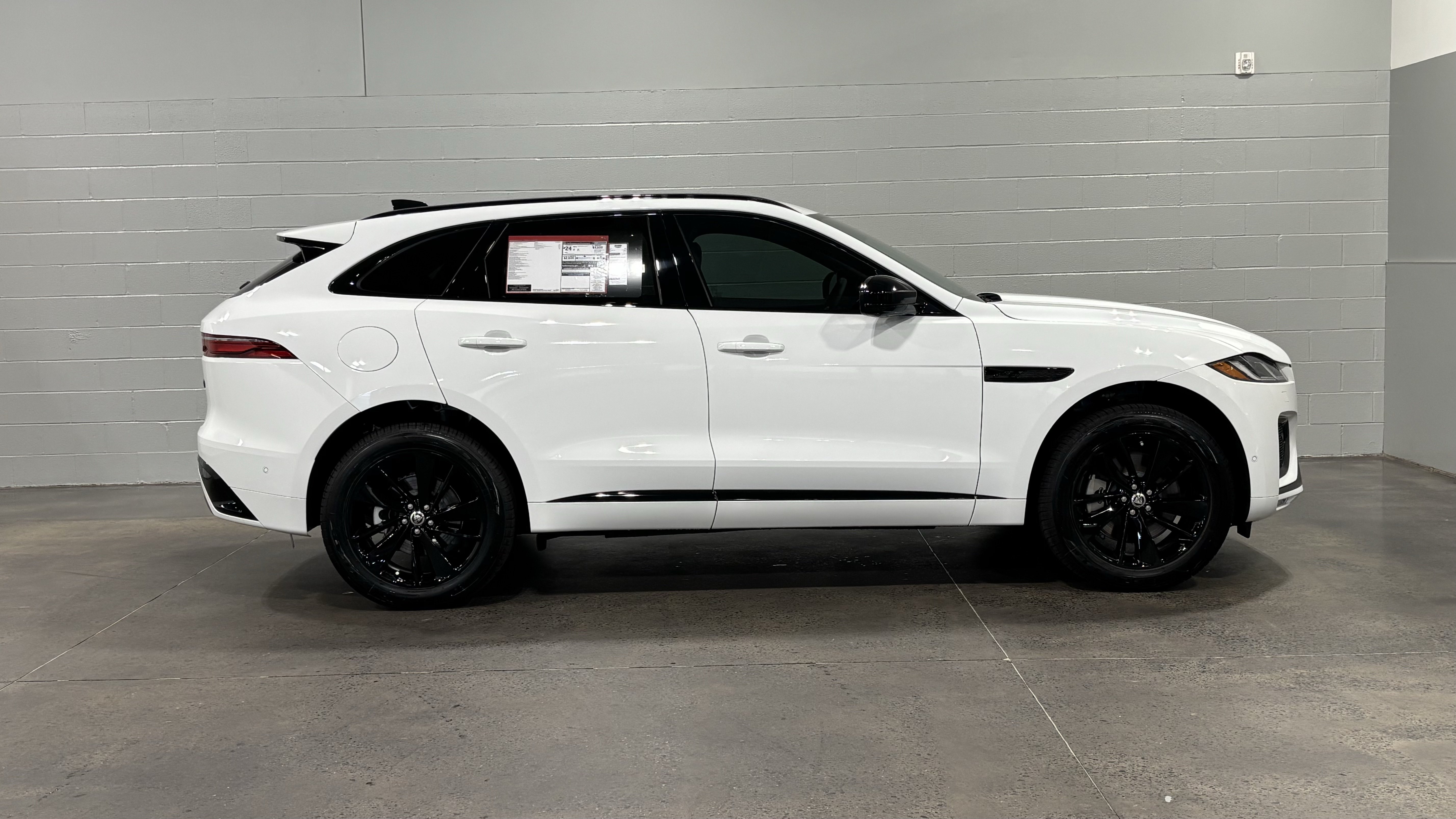 New 2026 Jaguar F-PACE R-Dynamic S AWD/4WD image 13