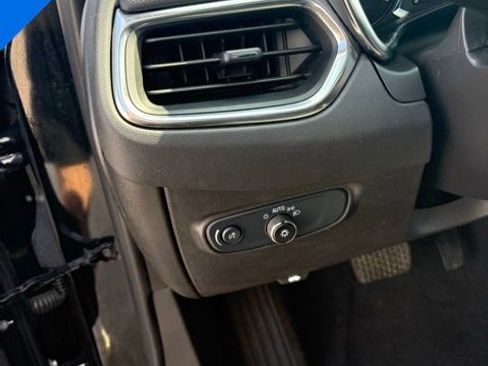 Used 2024 Chevrolet Equinox LT image 12