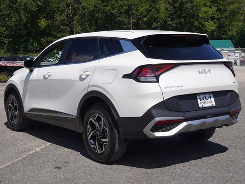 Used 2024 Kia Sportage LX AWD/4WD image 8