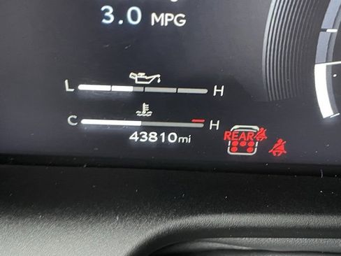 Used 2024 Lexus GX 550 image 18