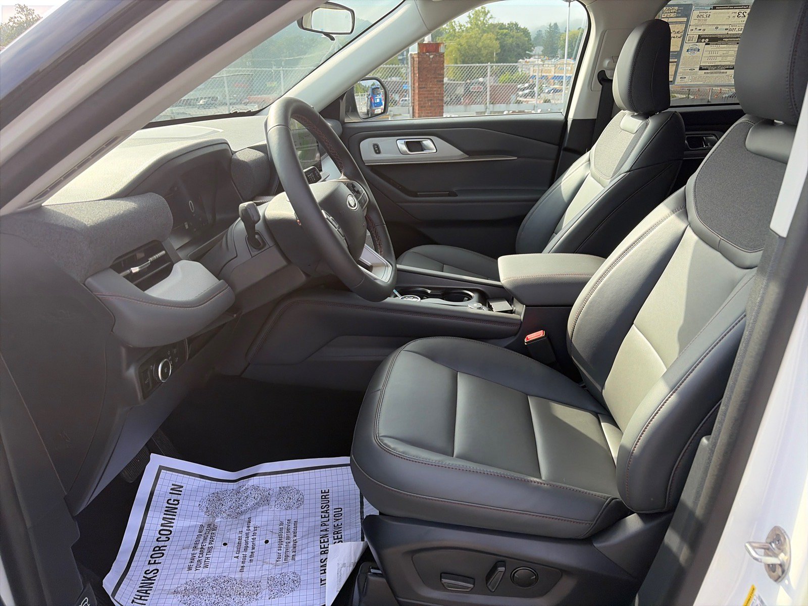 New 2026 Ford Explorer Active w/ Active Comfort Package AWD/4WD image 16