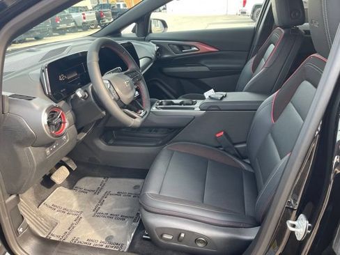 Used 2025 Chevrolet Equinox EV RS FWD image 5