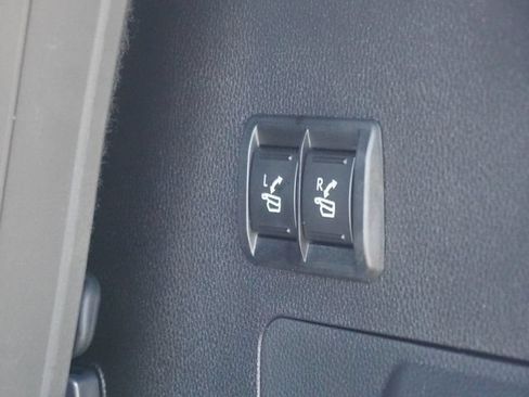 New 2025 Toyota Sequoia Platinum AWD/4WD image 14