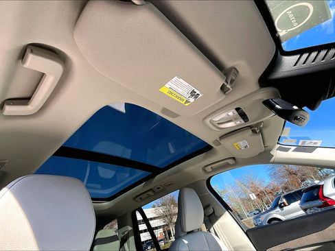 Certified 2024 Volvo XC90 B6 Plus image 13