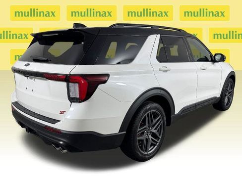 Certified 2025 Ford Explorer ST w/ Sun And Sound Package AWD/4WD image 4