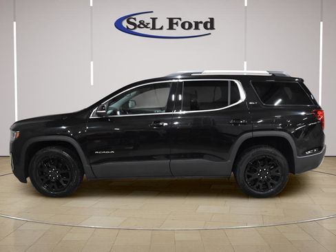 Used 2023 GMC Acadia SLT image 2