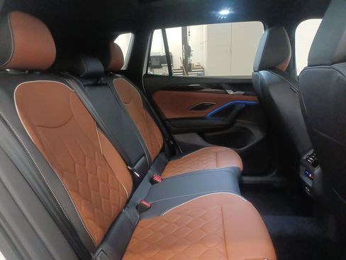 New 2026 Volkswagen Tiguan SEL R-Line AWD/4WD image 31