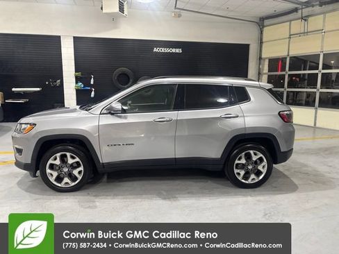 Used 2019 Jeep Compass Limited AWD/4WD image 5