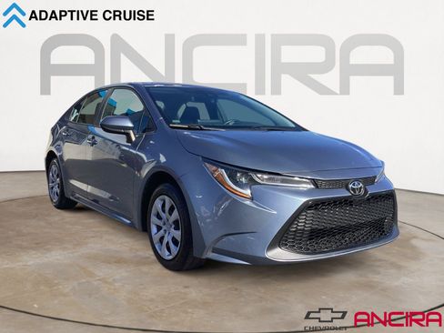 Used 2022 Toyota Corolla LE image 1