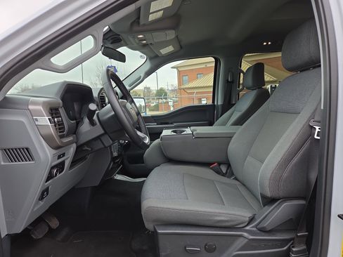 Certified 2025 Ford F150 XLT w/ Equipment Group 301A Standard image 10