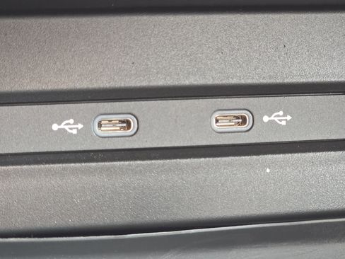 Certified 2023 Volkswagen Taos SEL AWD/4WD image 15