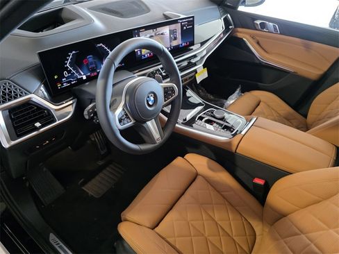New 2026 BMW X5 sDrive40i image 8