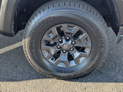 Used 2021 Toyota Tacoma SR5 image 10