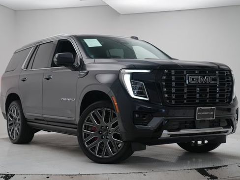 Used 2025 GMC Yukon Denali Ultimate w/ LPO, Floor Liner Package AWD/4WD image 35