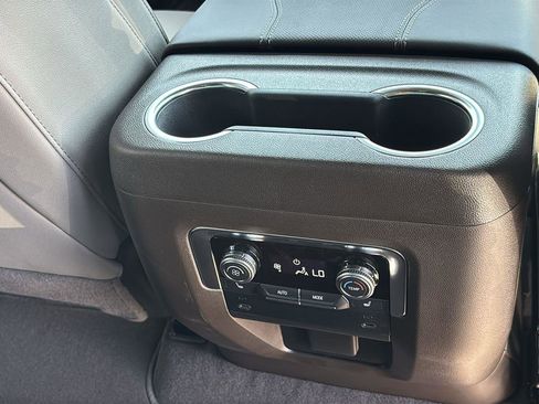 New 2026 GMC Yukon Elevation RWD image 25