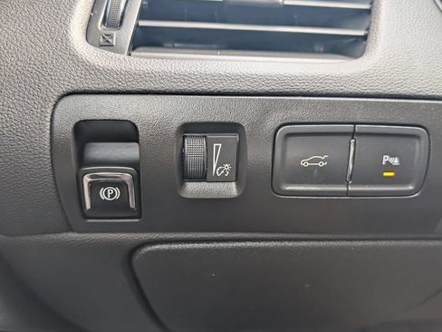 Used 2017 Chevrolet Impala LS w/ Protection Package FWD image 25