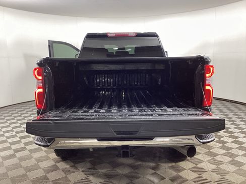 Used 2024 Chevrolet Silverado 3500 LTZ w/ LTZ Convenience Package image 35