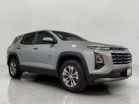 Used 2025 Chevrolet Equinox LT image 1