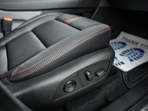 New 2026 Chevrolet Traverse RS w/ LPO, Floor Liner Package image 38