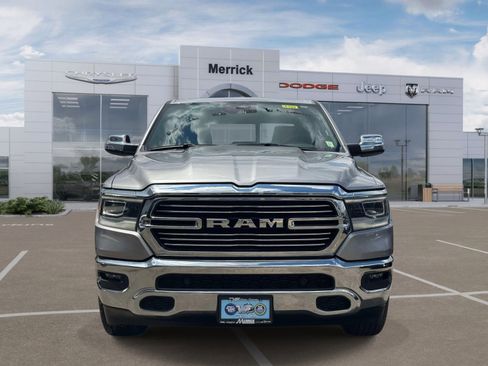 Used 2023 RAM 1500 Laramie AWD/4WD image 3