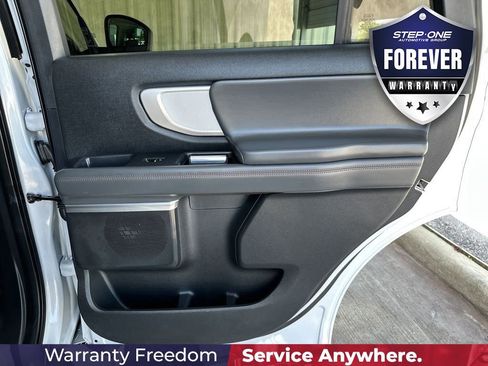 Used 2025 Ford Expedition Active RWD image 32